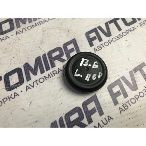 Заглушка передніх дверей VW Passat B6 SN 2005-2010 N91060401